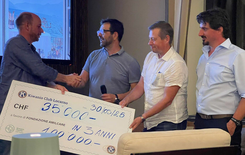 KC Locarno Golfturnier übergabe an Fondazione Amilcare
